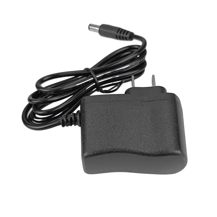 5 Vcc / 1A / Adaptador de voltaje / Voltaje de Entrada de 100-240 Vca / Para Usos Múltiples / Video Vigilancia, Acceso, Asistencia, Alarmas, Bocinas, Etc. / ...