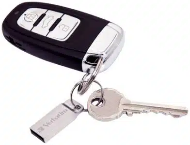 Memoria USB VERBATIM Metal Flash 32 GB - Plata - Imagen 4