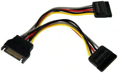 StarTech.com Cable Adaptador Bifurcador Divisor de Alimentación SATA de 0.15m - 2x Hembra - Imagen 2