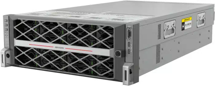Servidor de Almacenamiento de Red / Soporta 24 Disco Duros (No Incluye Discos Duros) / Controlador Simple / 4 Puertos 2.5G Ethernet/ RAID 0,1,5,6,10,50,VRAID 2.0 / 550W Redundante