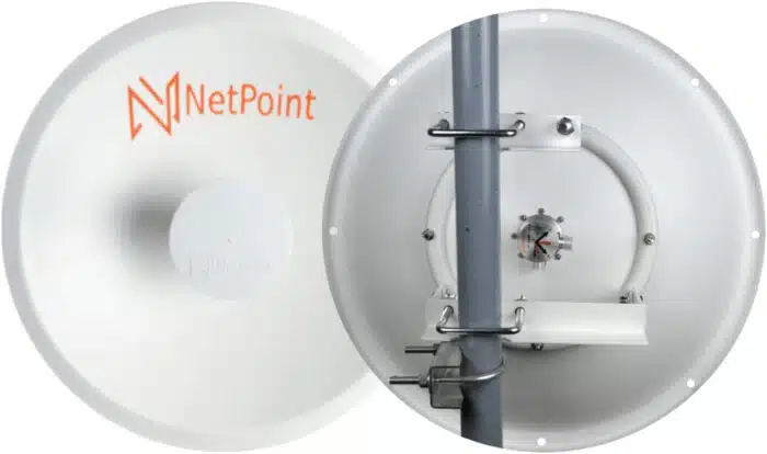 1 Antena Direccional Dual-Polaridad Alto Rendimiento / diámetro  de 39.6 cm / 4.9-7.2 GHz / Ganancia 27 dBi / SLANT de 45 ° o 90 °  / Conector N-Hembra / Montaje, jumpers y radomo incluidos.